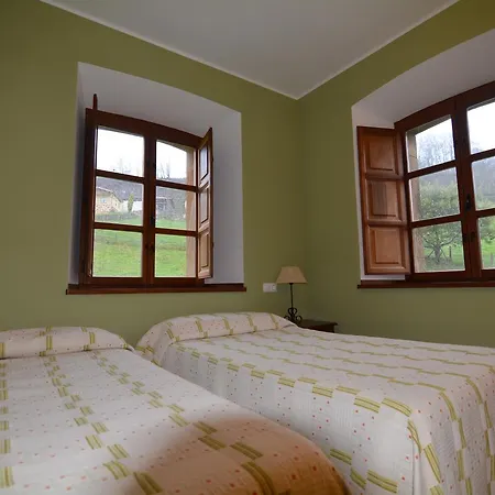 Casona Fuentes Del Sueve Otel 2*