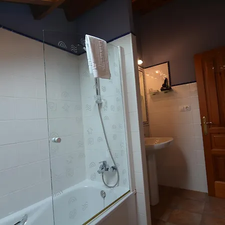 Casona Fuentes Del Sueve Otel Piloña