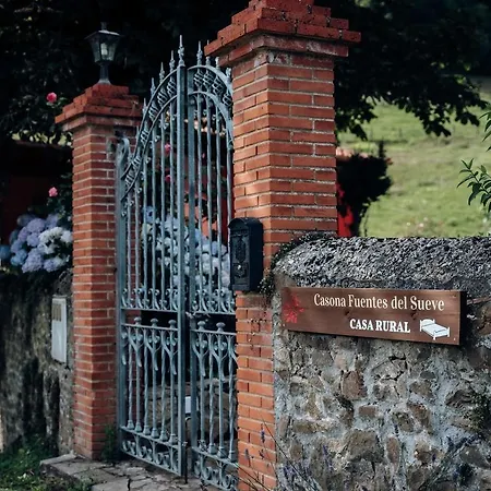 Casona Fuentes Del Sueve Otel 2*